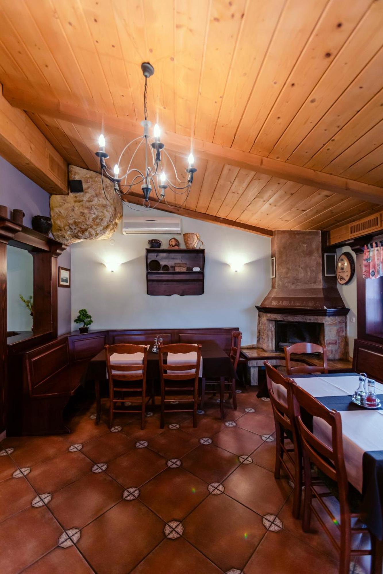 Rooms En Krajcar Cerknica Exterior photo