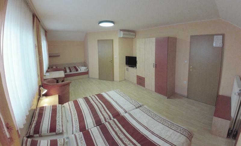 Rooms En Krajcar Cerknica Exterior photo