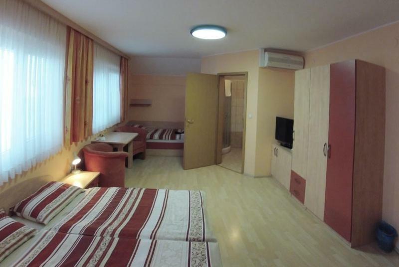 Rooms En Krajcar Cerknica Exterior photo